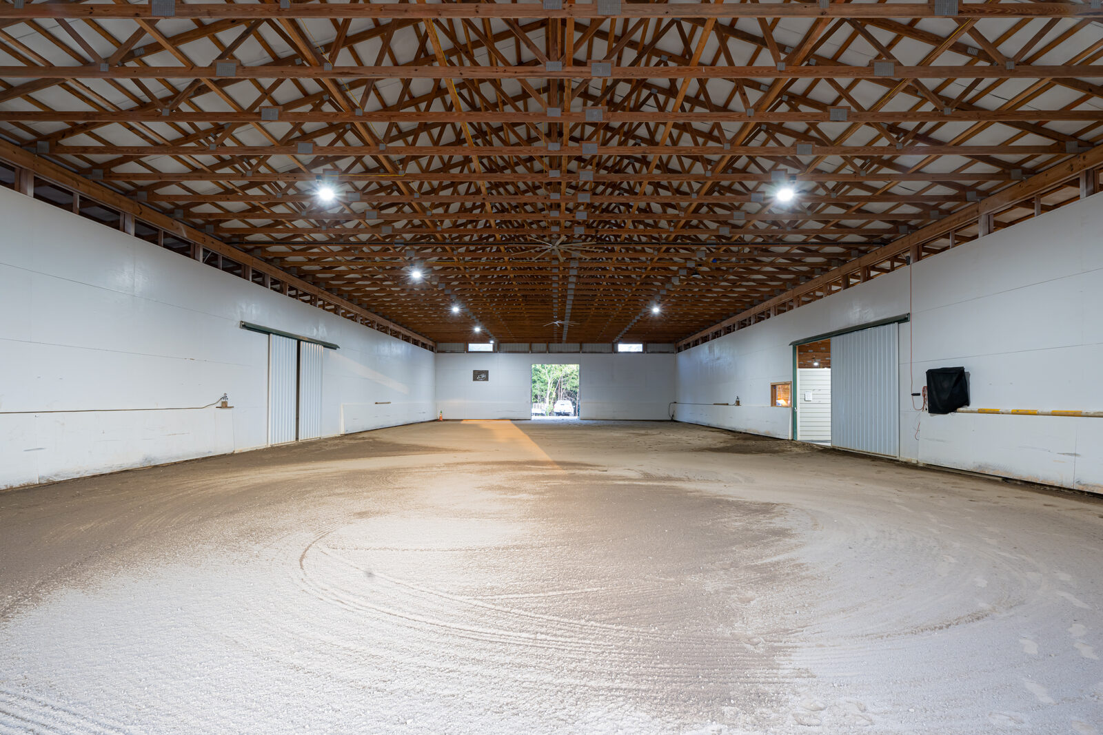 60x144 indoor arena with LED lighting