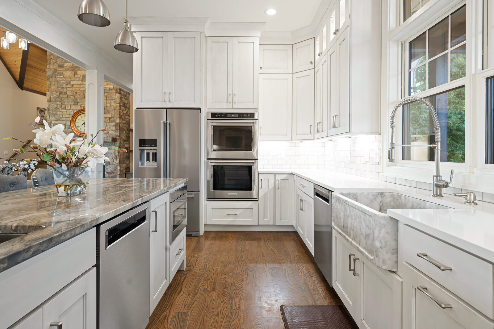 Lodge kitchen